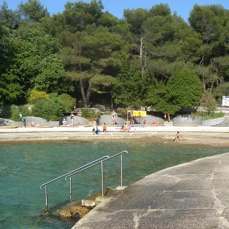Maison d'hôtes And With Parking Space Sveti Vid, Krk - 5323